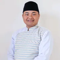 GHOFAR ZAEN BERTAKBIR