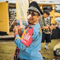 เสียงต้นฉบับ - ใบ๋ หลุดโลก