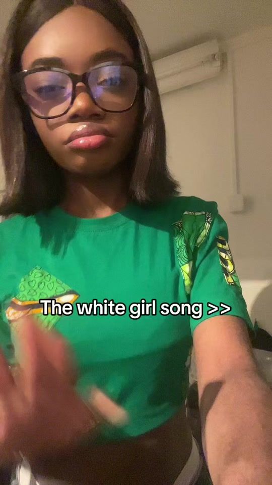 TikTok video thumbnail by jeuxlovematine
