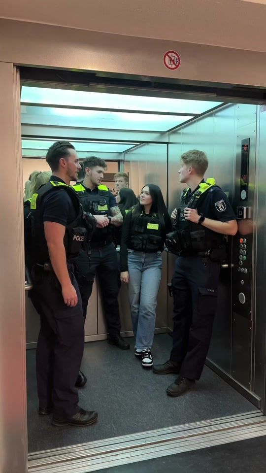 TikTok video thumbnail by polizeiberlin_karriere