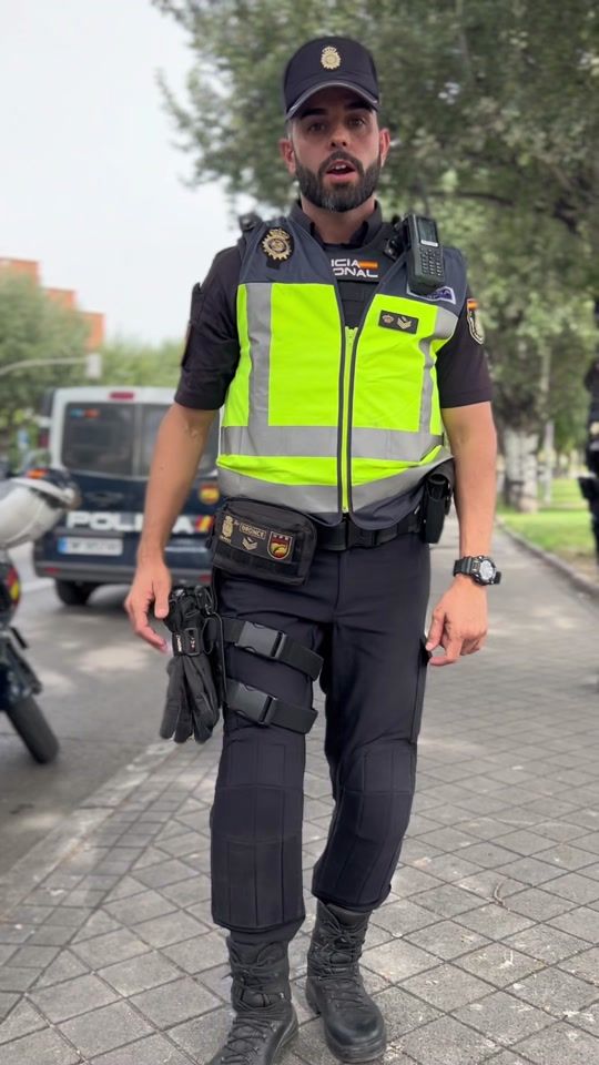 TikTok video thumbnail by policia