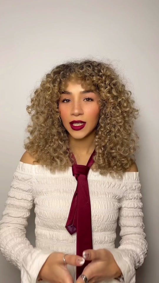 TikTok video thumbnail by mycurls.gr