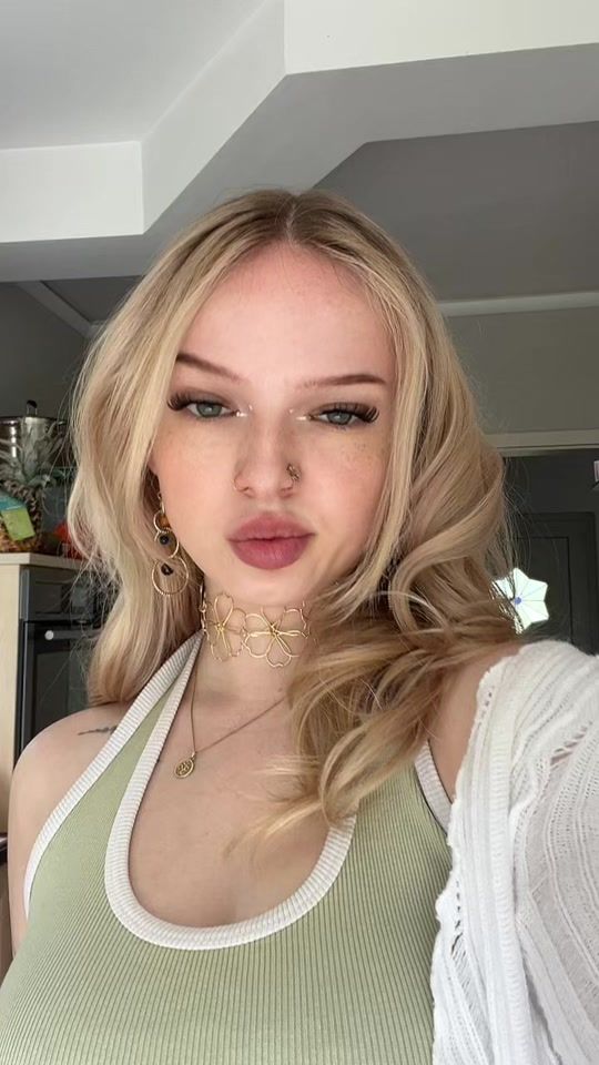 TikTok video thumbnail by crescentiajuliette
