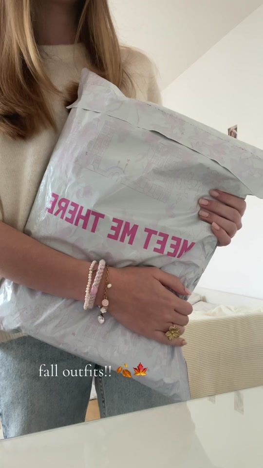 TikTok video thumbnail by loisia.vlogss