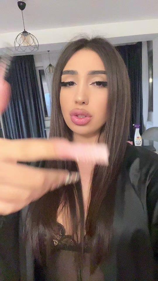 TikTok video thumbnail by roxanaandreeamua