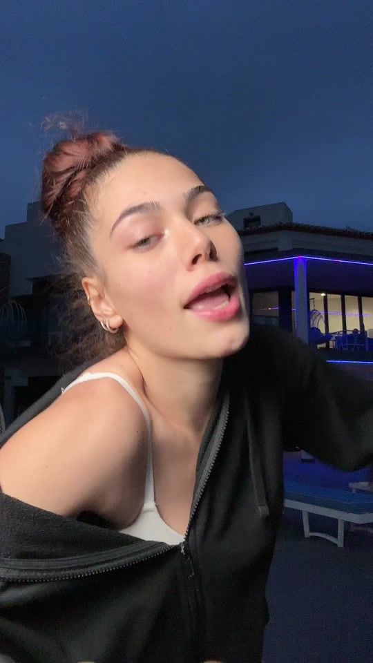 TikTok video thumbnail by quellascemadiviviolix