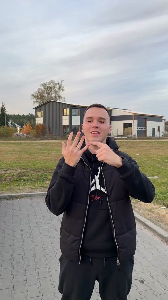 TikTok video thumbnail by grabeeek_