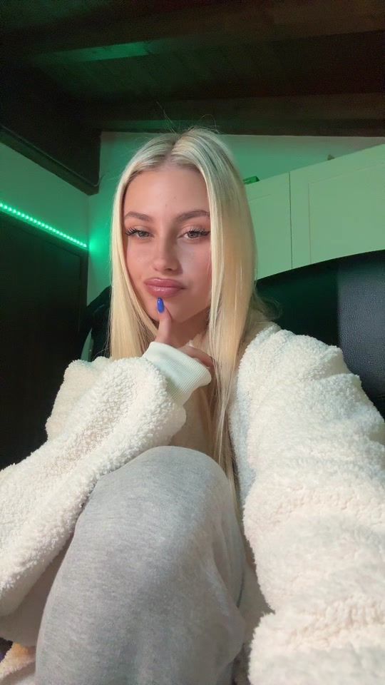 TikTok video thumbnail by annamariacasarinii