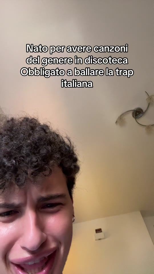 TikTok video thumbnail by piangoesonotriste