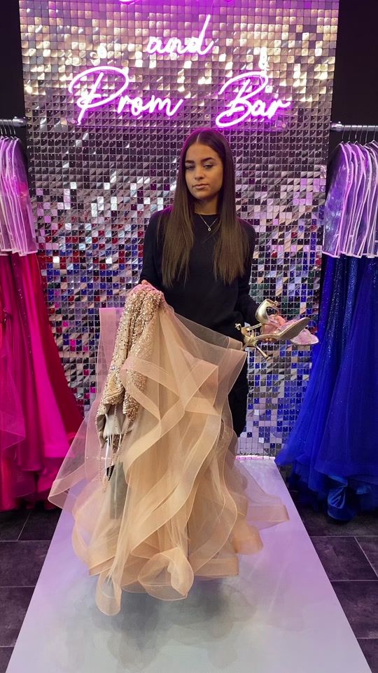 TikTok video thumbnail by bridalandprombar
