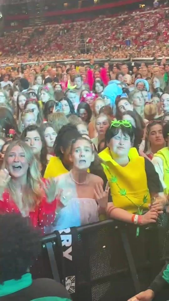 TikTok video thumbnail by wetlegband