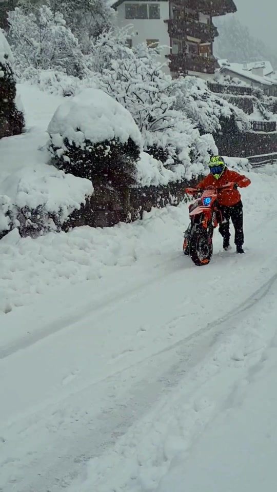 TikTok video thumbnail by locci.smecrew