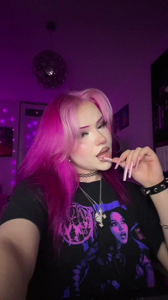 TikTok video thumbnail by divinachiara_