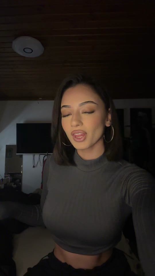 TikTok video thumbnail by aleynacdyu