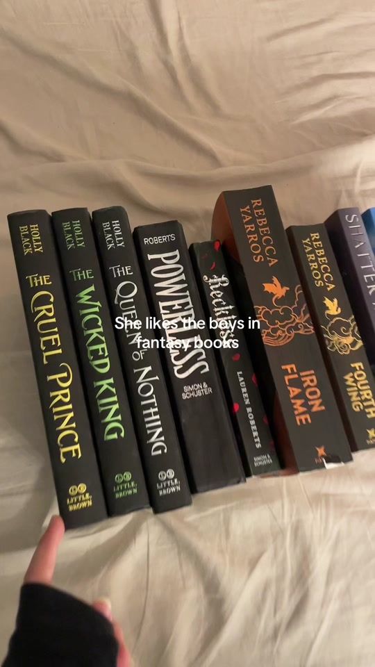 TikTok video thumbnail by lilliesbookshelf