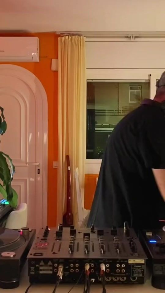 TikTok video thumbnail by ibizarecords