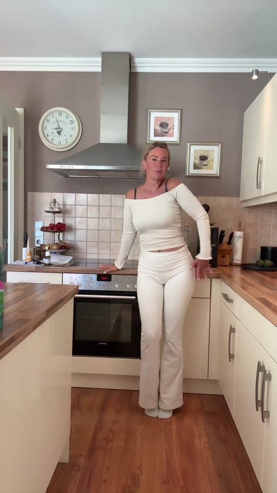 TikTok video thumbnail by zoegronenberg