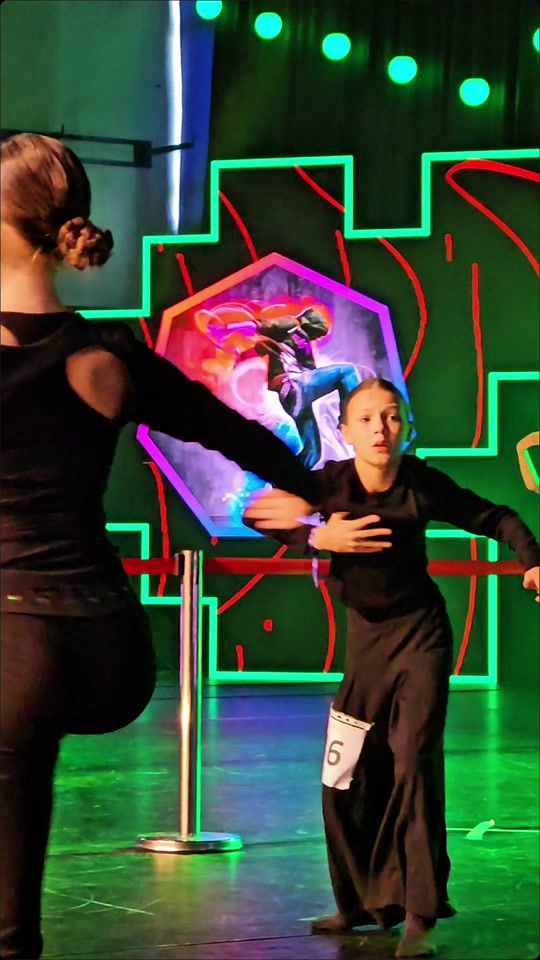 TikTok video thumbnail by vibestudio_dance