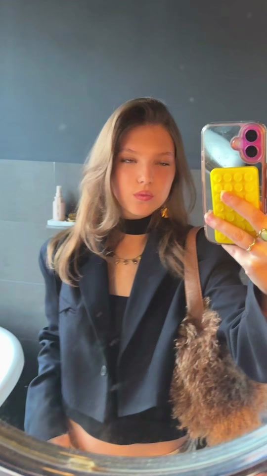 TikTok video thumbnail by floorvanzoerenx