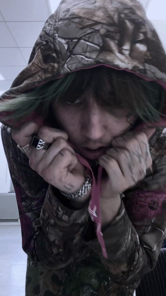 TikTok video thumbnail by discontenter