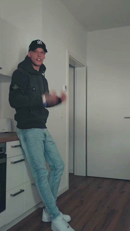 TikTok video thumbnail by sveni_krngbl