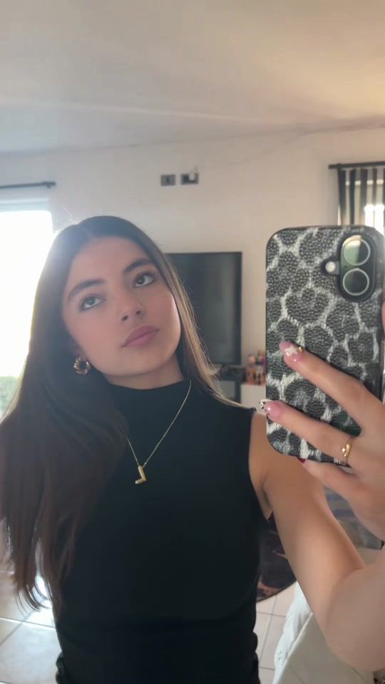 TikTok video thumbnail by louiserobeyns