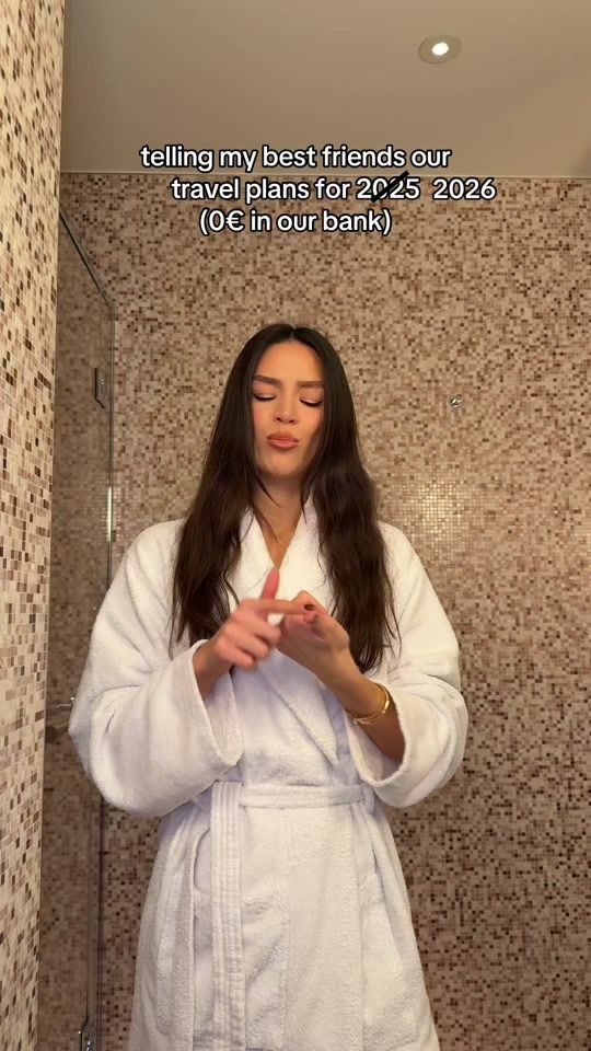 TikTok video thumbnail by amandaazoitei