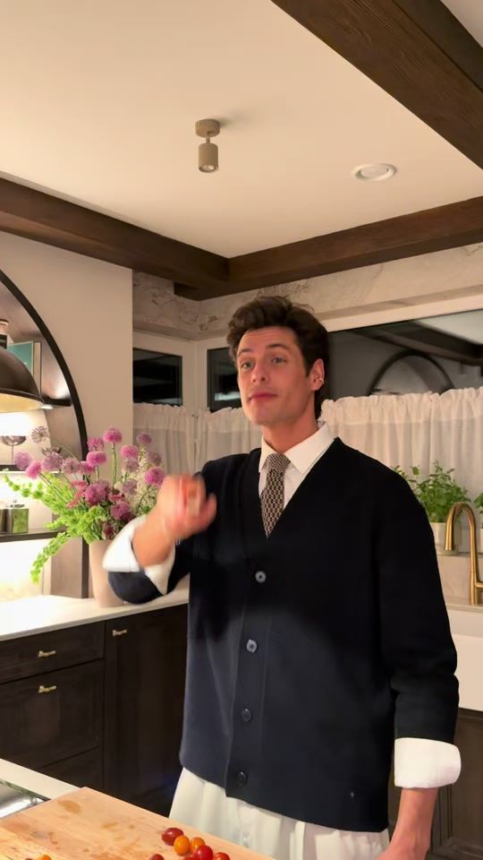 TikTok video thumbnail by vovatestardi