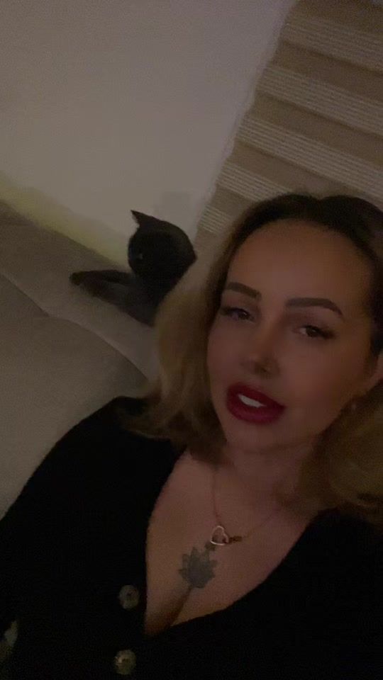 TikTok video thumbnail by dina_de_