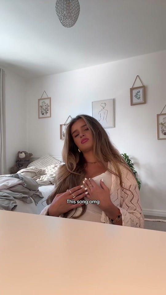 TikTok video thumbnail by aabigailliddle