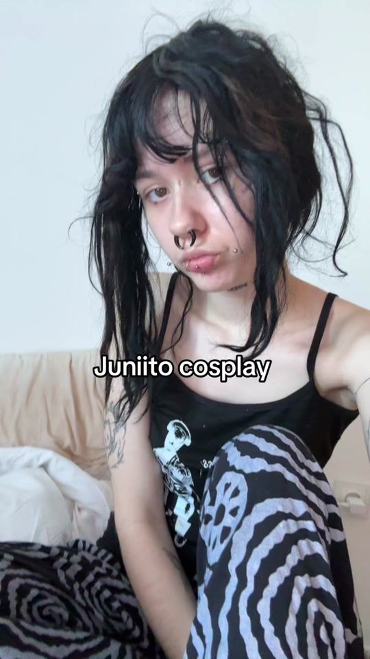 TikTok video thumbnail by emowithoutemo_