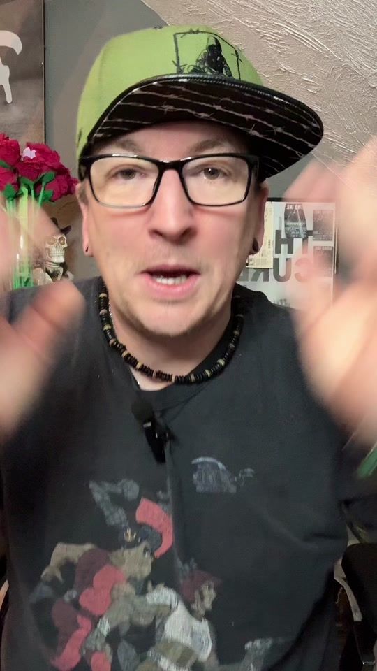 TikTok video thumbnail by momo..1975