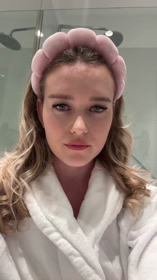 TikTok video thumbnail by corina_sendrea