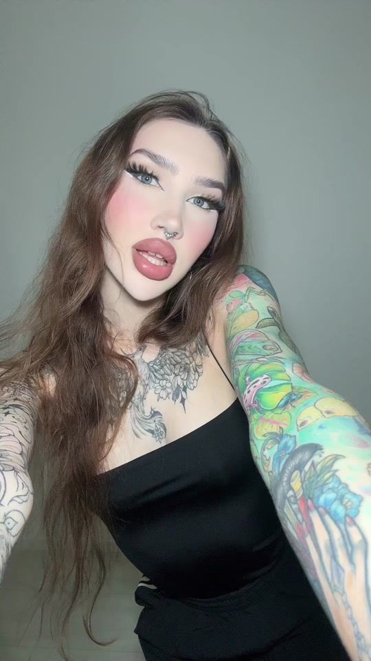 TikTok video thumbnail by livia005x