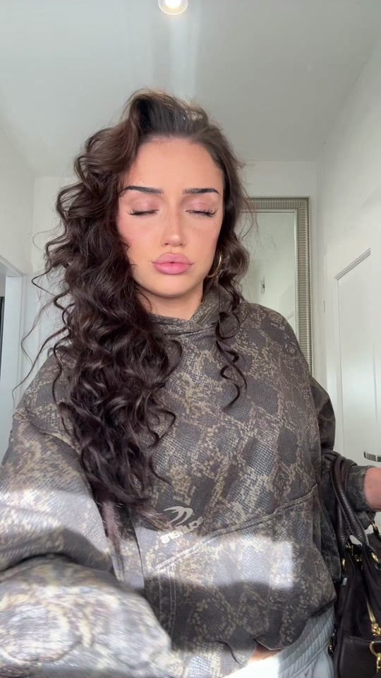 TikTok video thumbnail by fiana.cz