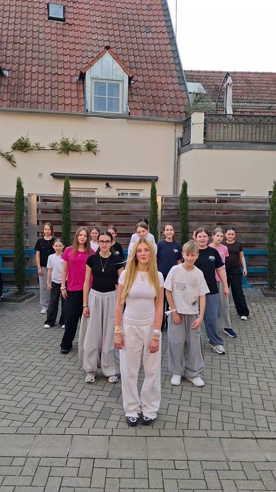 TikTok video thumbnail by dany.dance.center