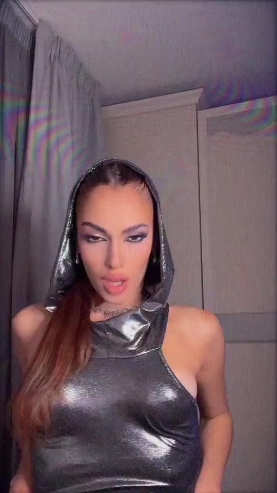 TikTok video thumbnail by desireepetrellese__