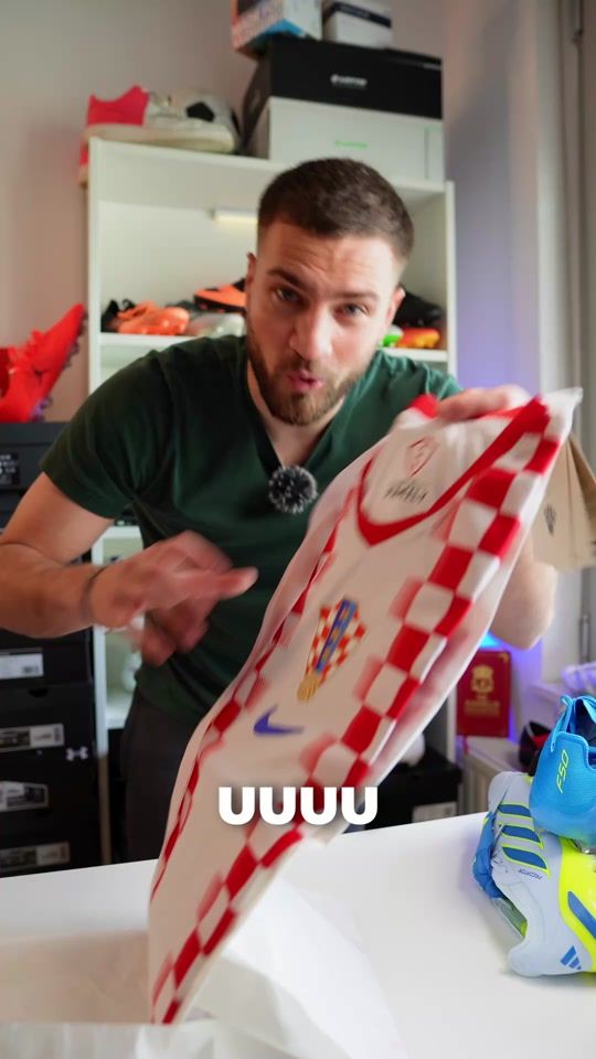 TikTok video thumbnail by footbvllboots