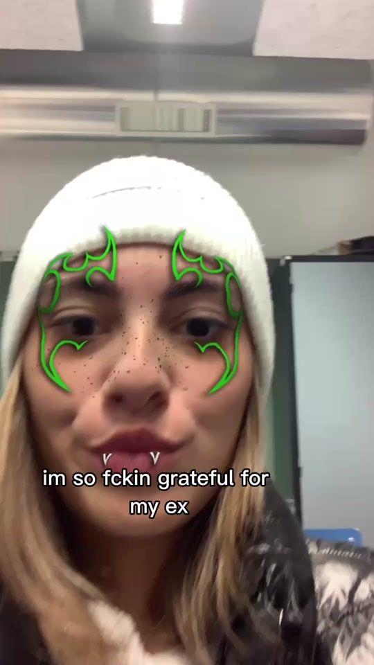 TikTok video thumbnail by _marianavr_