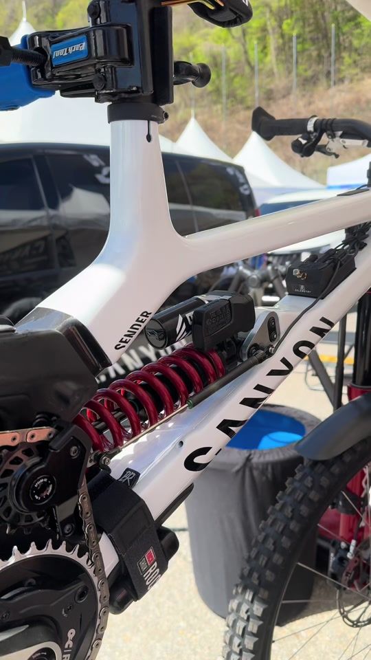 TikTok video thumbnail by canyon_bicycles