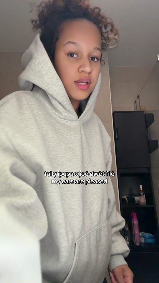 TikTok video thumbnail by lizeamelie