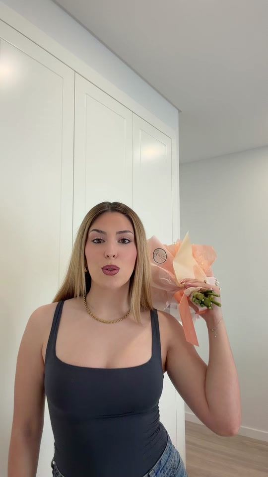 TikTok video thumbnail by laraafilipaa_