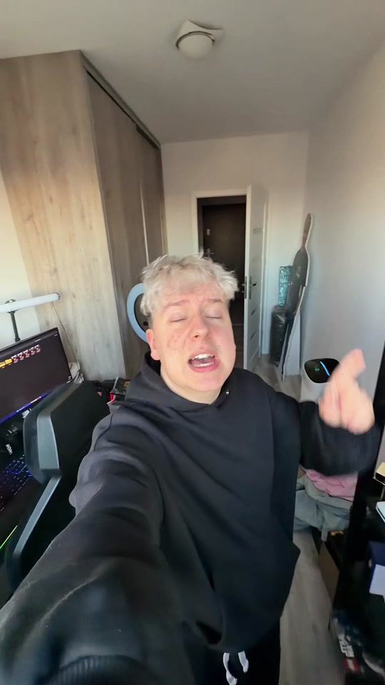 TikTok video thumbnail by toffiecrisp