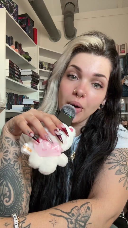 TikTok video thumbnail by laylabaylabooks
