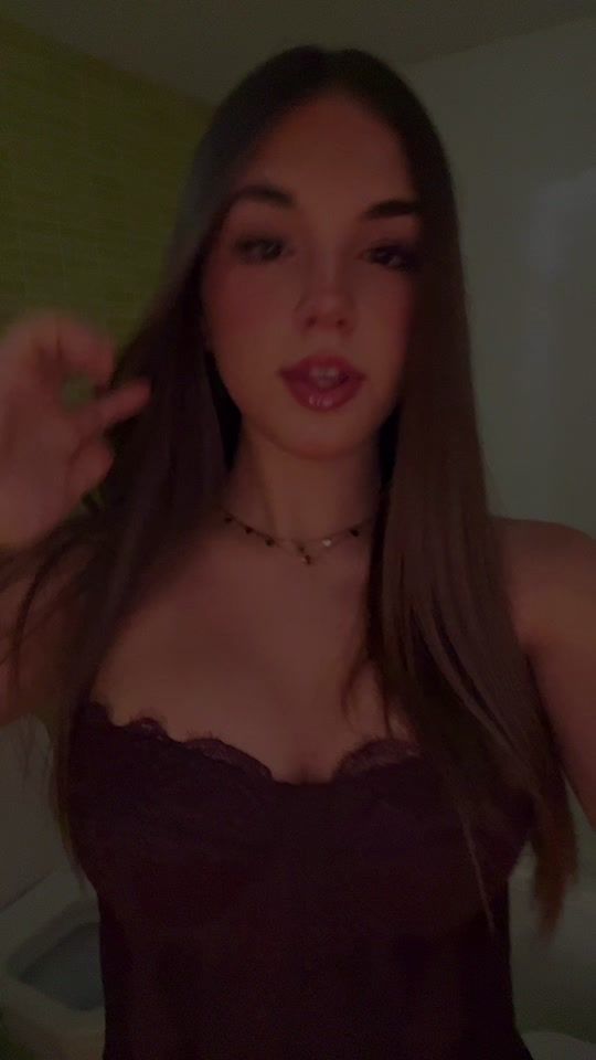 TikTok video thumbnail by irismribeiro_