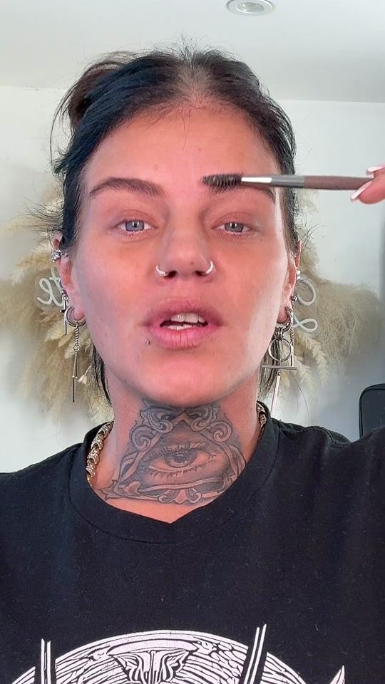 TikTok video thumbnail by makeupandtechno