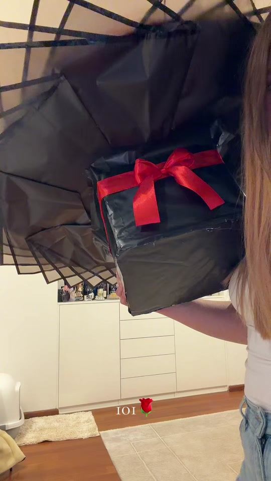TikTok video thumbnail by glossyrosses