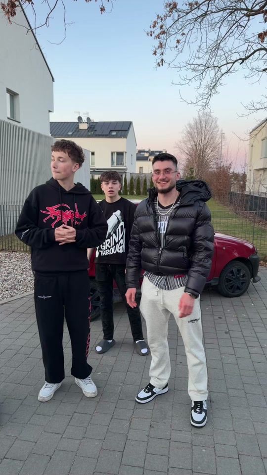 TikTok video thumbnail by discokarol_