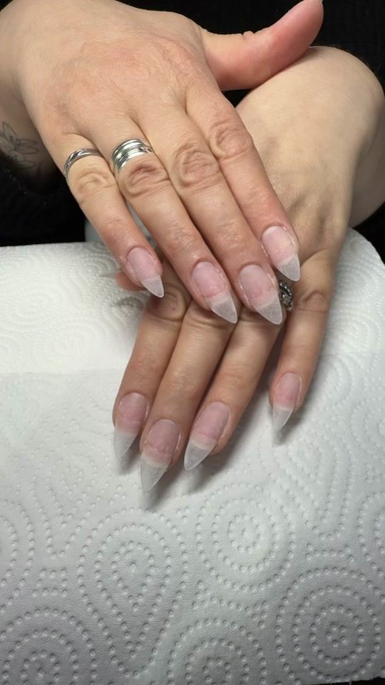TikTok video thumbnail by glorianails._