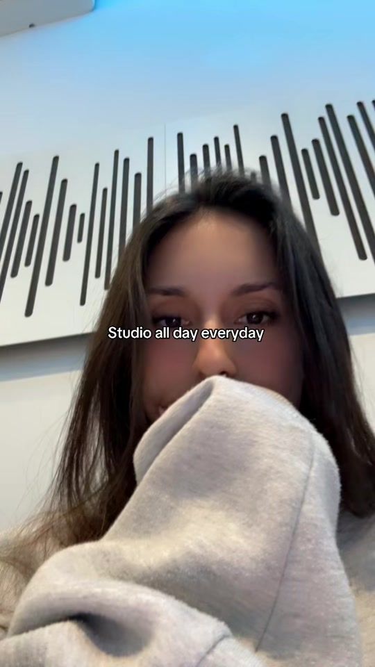 TikTok video thumbnail by mia_mexia